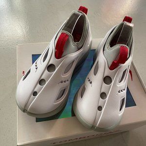 Tombogo x Saucony Butterly Size 8.5 Women